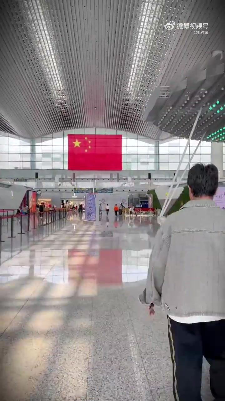 对澳大利亚！彭伟国和黎兵等老国脚前往杭州，将在现场为国足助威